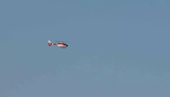 Asfiksi hastası yenidoğan bebek ambulans helikopterle Van’a getirildi