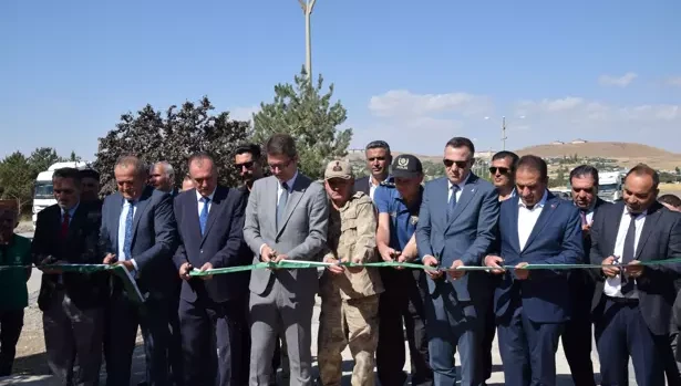 Erciş'te şeker pancarı alımı törenle başladı