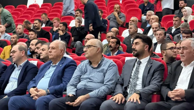 Emrah Eriş, Hizmet-İş Van Şubesi yönetiminde görev aldı