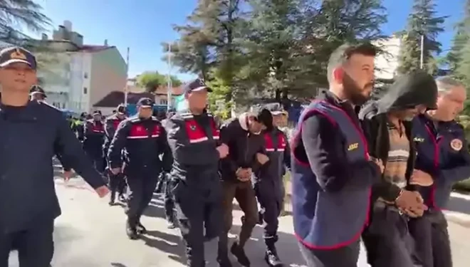 Gündüzleri çobanlık, geceleri de hırsızlık yapıyorlardı; 9 tutuklama