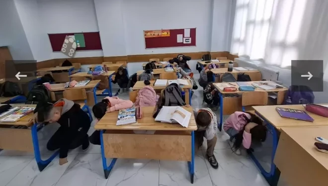 Van’da tüm okullarda eş zamanlı afet tatbikatı gerçekleştirildi