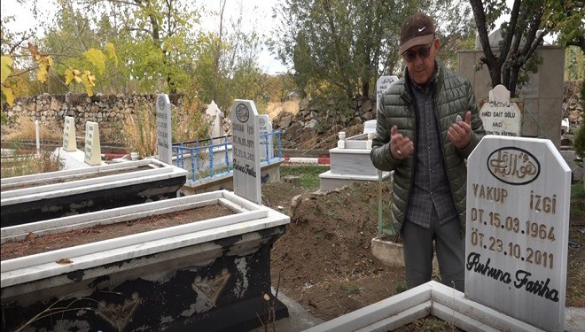 Erciş'teki enkazdan çıkarılan Batmaz: "17 kişiyi enkaz altından çıkardık"