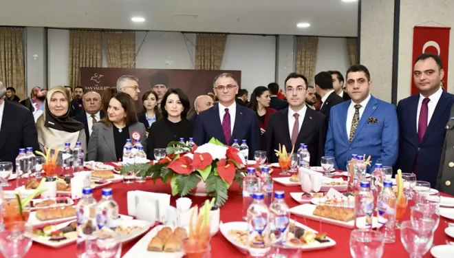 Van'da 29 Ekim Cumhuriyet Bayramı resepsiyonu