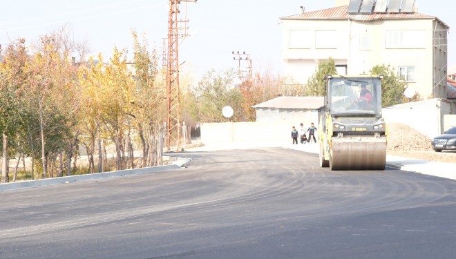 İpekyolu Belediyesi asfaltlama çalışmaları devam ediyor