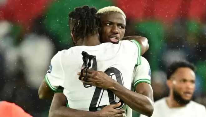 Galatasaray'ın yıldızı Osimhen'e Türkiye'ye dönüşünde...