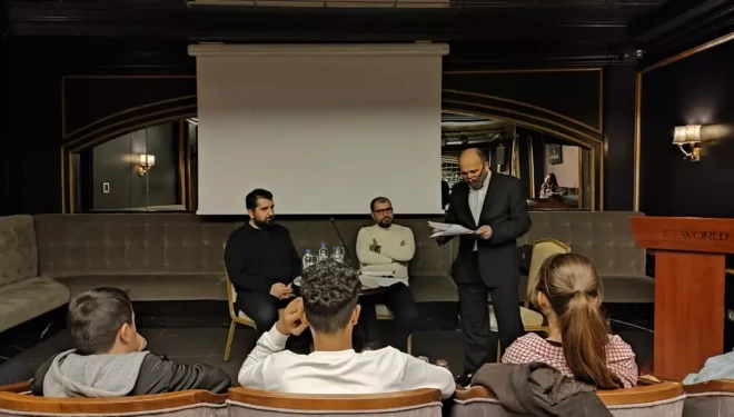 Mustafa Akar ve İbrahim Altay söyleşisine yoğun ilgi