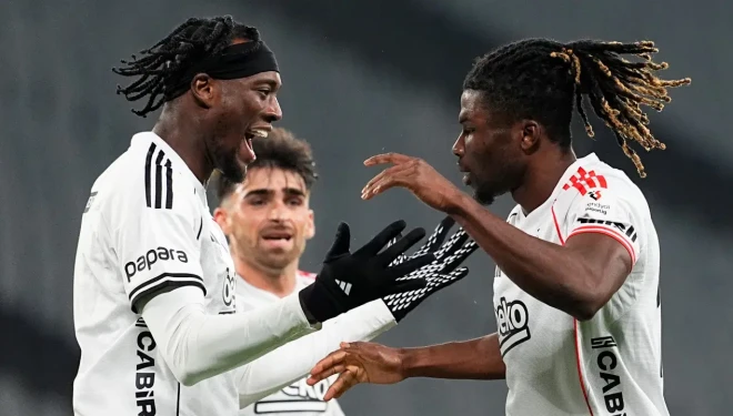 Beşiktaş deplasmanda iki golle güldü