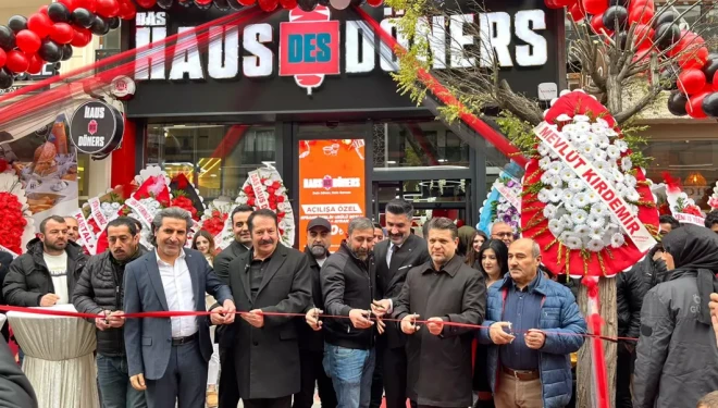 Almanya'nın döner devi  "Das Haus Des Döners" hizmete açıldı