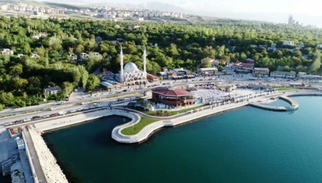 Van'ın Edremit ilçesi'nde son beş yıldaki tahribat ve betonlaşma gün yüzüne çıktı