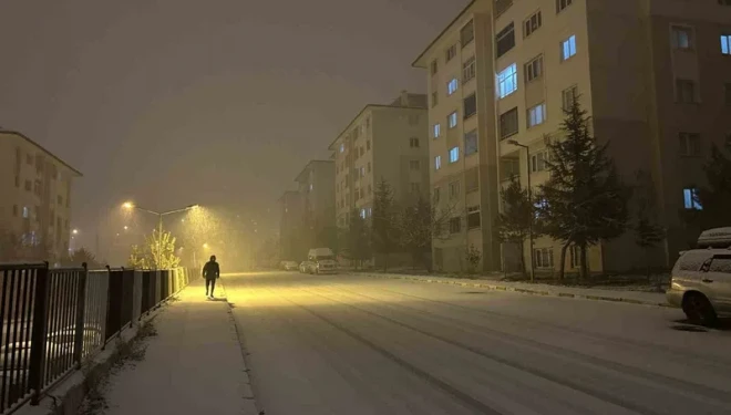 Van’da kar yağışı