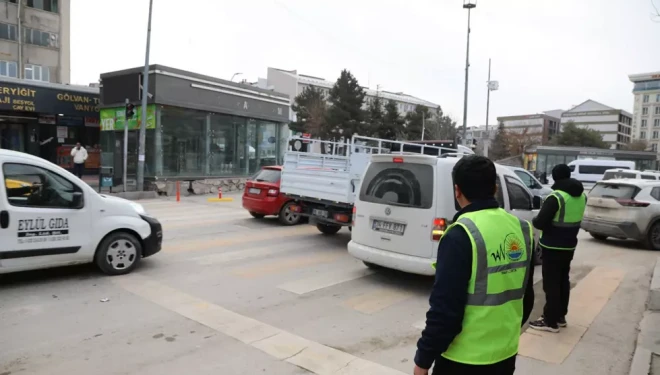 VBB ekipleri trafiği rahatlatacak tek yön uygulaması için sahada