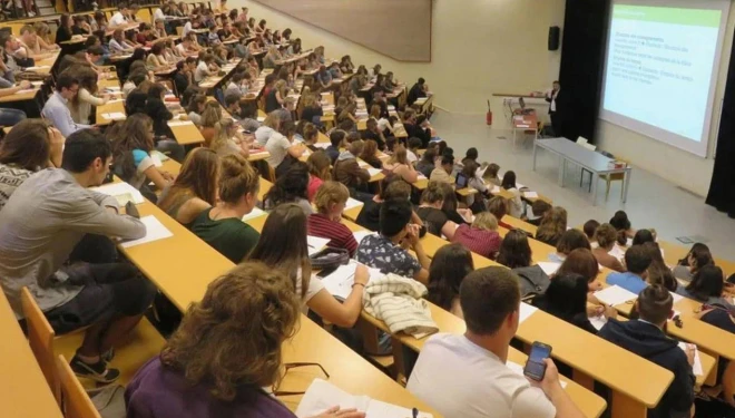 4 yıllık üniversiteler 3 yıla düşüyor