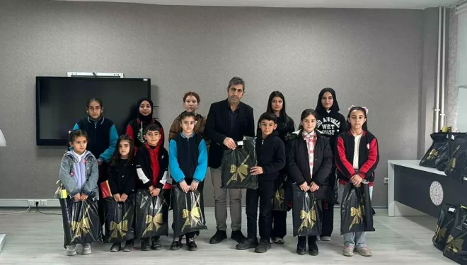 Muradiye’de 2. kitap okuma yarışması ödül töreni düzenlendi