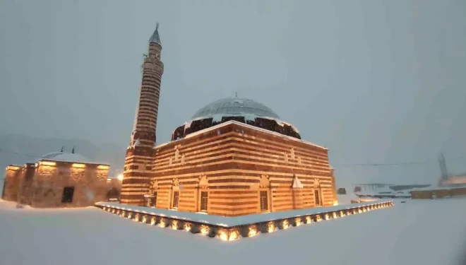 Hüsrev Paşa ve Horhor camiinde