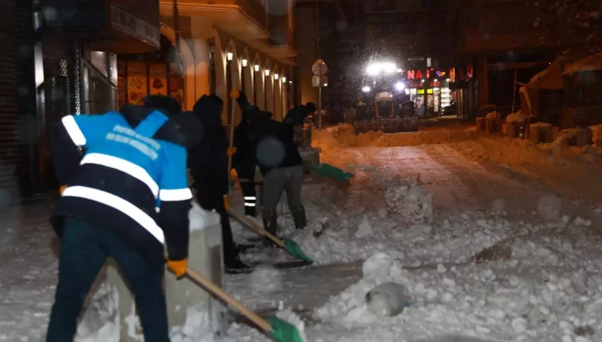 İpekyolu Belediyesi'nde Kar Seferberliği