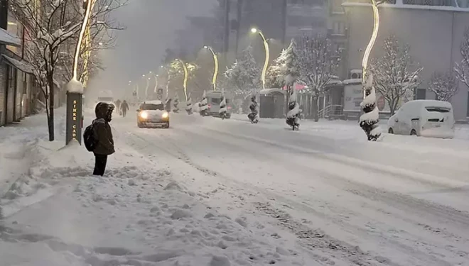 Van'da okullar yarın da tatil