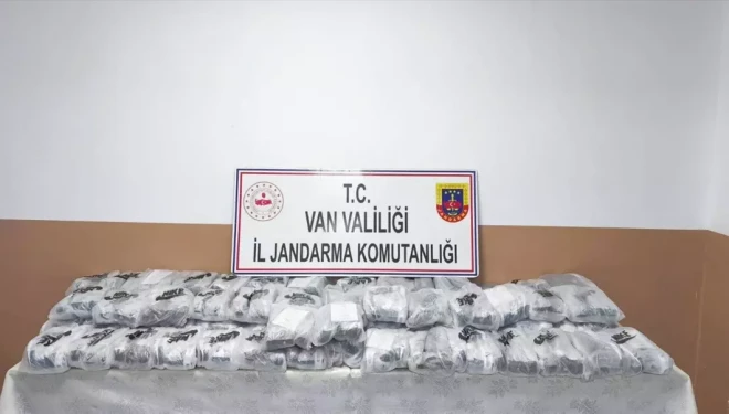 Van’da gümrük kaçağı malzeme ele geçirildi