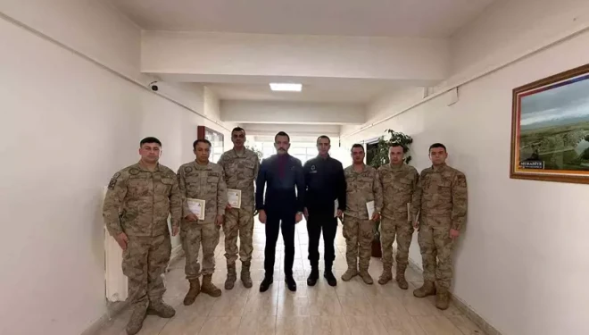 Jandarma personeline başarı belgesi verildi