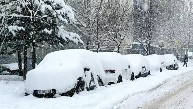 O kentlerde eğitime 'kar' engeli