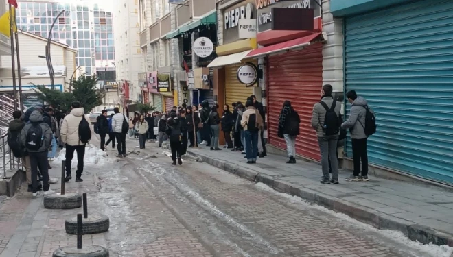 Van’da elektrik kesintisi esnafı mağdur etti