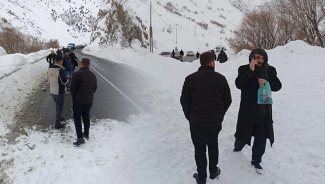 Hakkari-Van kara yoluna çığ düştü