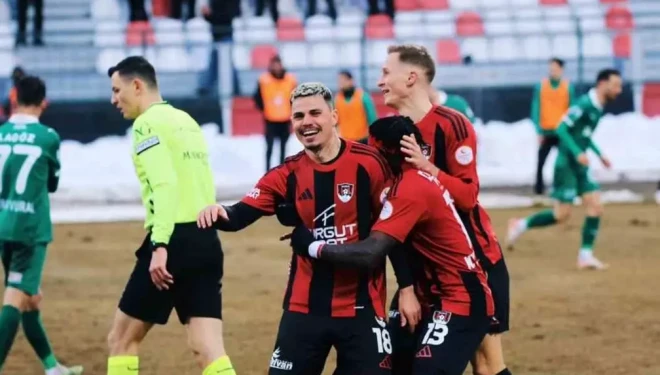 Vanspor FK, Alagöz Holding Iğdır FK’yı 3-0 mağlup etti