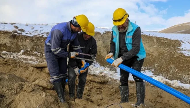 Gürpınar Akpınar mahallesinin yeni içme suyu hattı tamamlandı