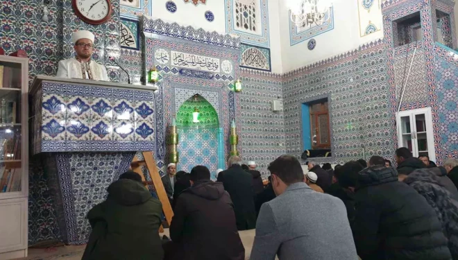 Başkale’de Berat Kandili