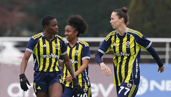 Fenerbahçe derbide Beşiktaş'ı farklı yendi