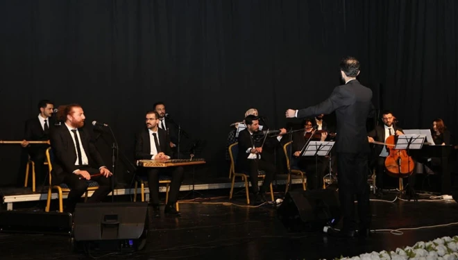 Van’da sağlık çalışanlarına belediyeden özel konser