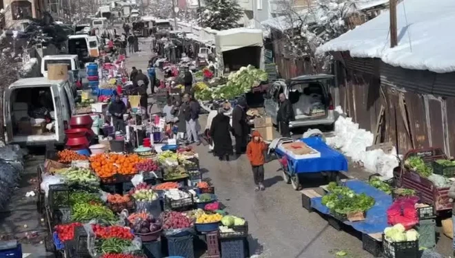 Van'da cuma pazarından vatandaştan tepki!