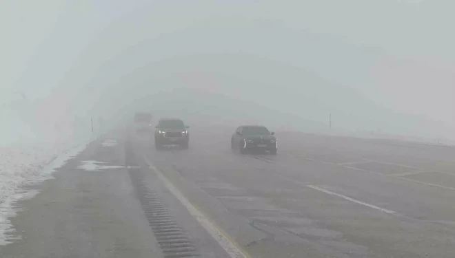 Van’da sis ve kar yağışı yüksek kesimlerde etkiliyor