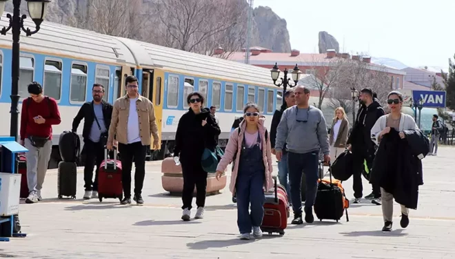 İran’a saldırı Van turizmini etkiledi; otellerdeki doluluk yüzde 10'a düştü