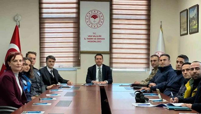 Van’da inci kefali av yasağı öncesi komisyon toplantısı yapıldı