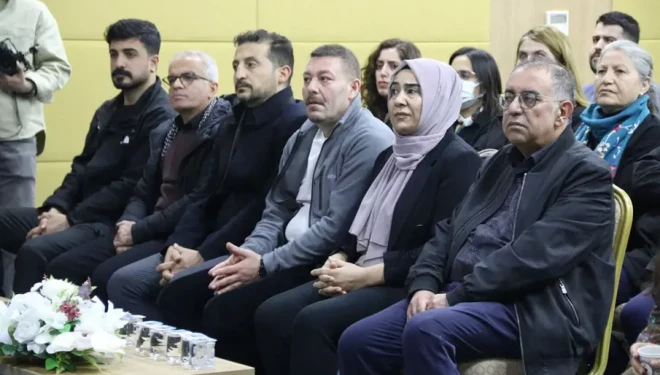 CHP’li Bedirhanoğlu, Rojin Kabaiş Kadın Öyküleri Yarışması ödül törenine katıldı