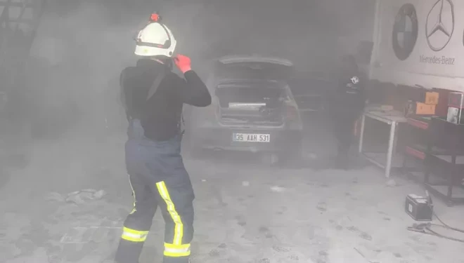 Van oto sanayisinde otomobil yangını