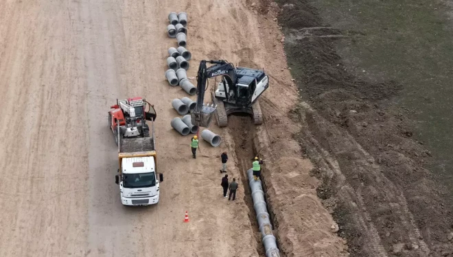 Van'da trafiği rahatlatacak hamle: Bölge Hastanesi 30 metre yeni yol ile...