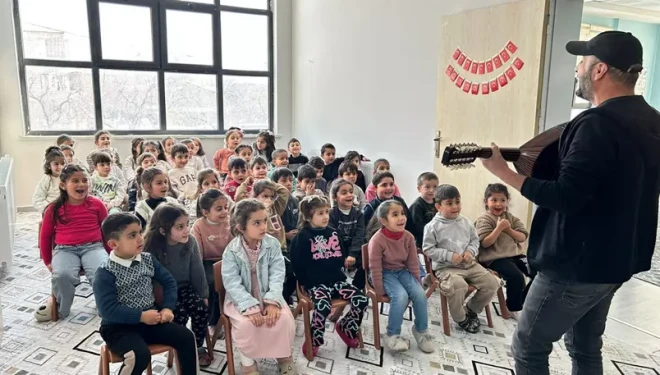 VBB miniklere sanat dolu dokunuş