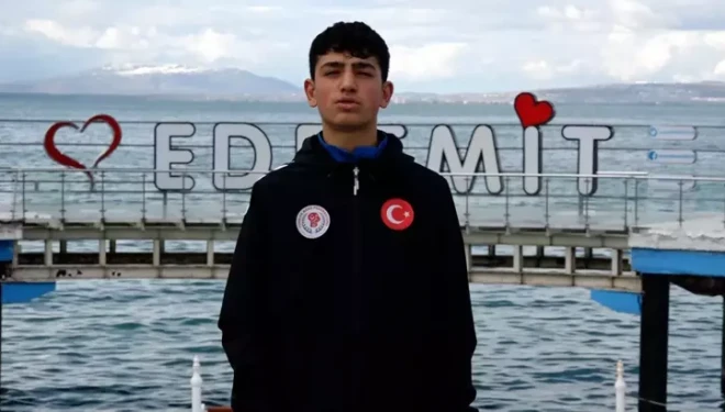 Genç boksör Kurtay Şipal