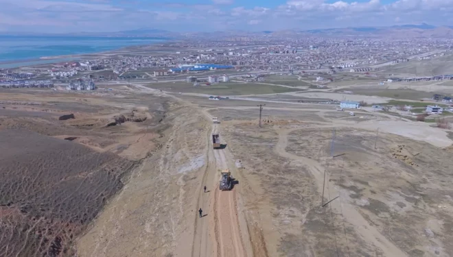 Edremit’te yol yapım çalışmaları