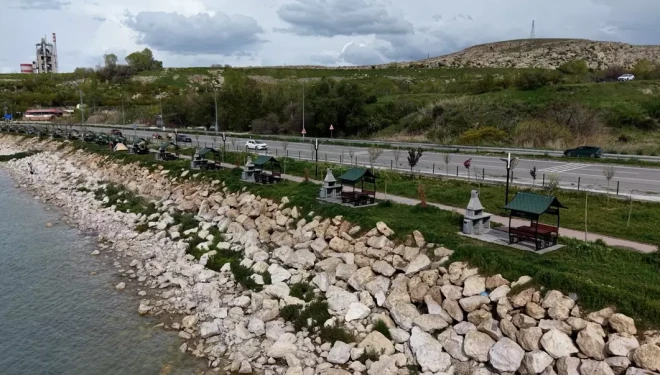 Edremit mesire alanı'na 75 adet yeni Barbekü kuruldu