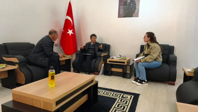 AK Parti Van Milletvekili Türkmenoğlu, vatandaşlarla bir araya geldi
