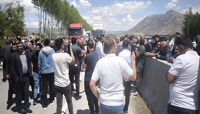 Van-Gürpınar yolunda