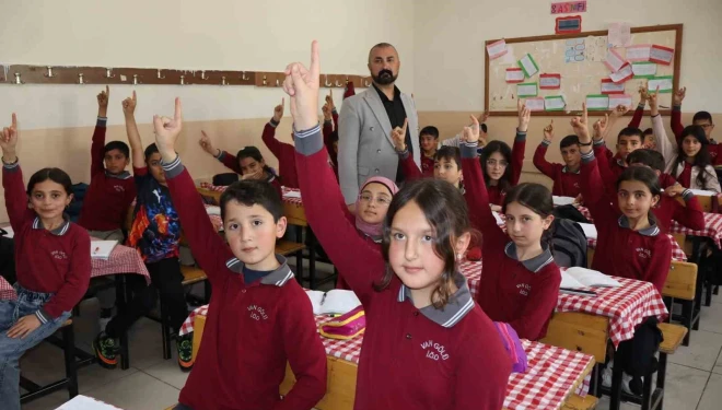 Vanlı öğrenciler matematik olimpiyatlarında