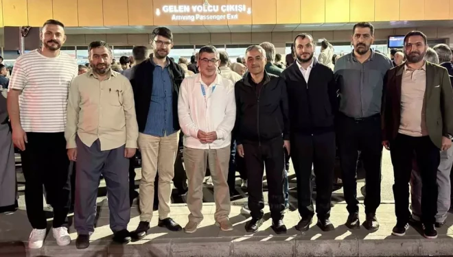 Kutsal topraklardan dönen hacılar Van’da coşkuyla karşılandı