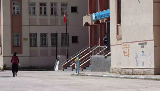 Van’da 18 bin 468 öğrenci LGS’ye girdi