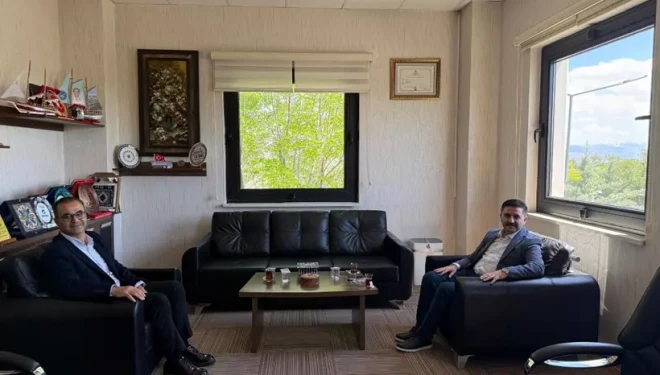 Özalp Kaymakamı Rahmi Bulut’tan, Kamuran Karaman’a veda ziyareti