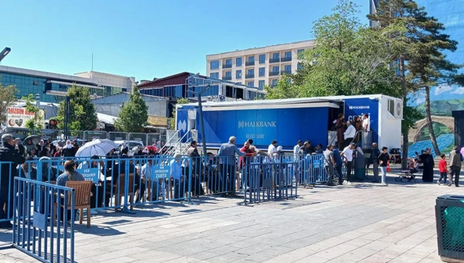 Van’da ‘Aile Kart’ yoğunluğu...