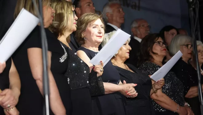 Türk müziğinin ezgileri Van'da gönüllere dokundu