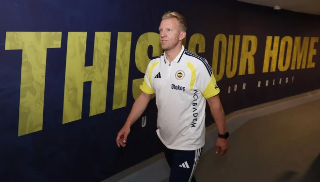 Fenerbahçe, Dirk Kuyt'ı resmen açıkladı